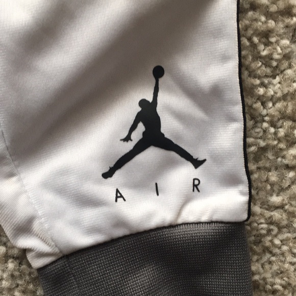 Air Jordan Matching 2 Piece Set “track suit” 3T - Picture 8 of 11
